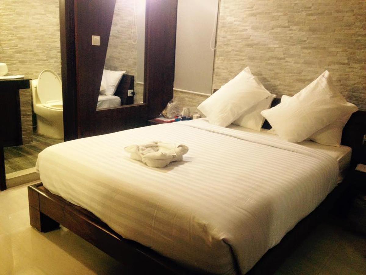 Neeshorgo Hotel & Resort Cox's Bazar Exterior photo