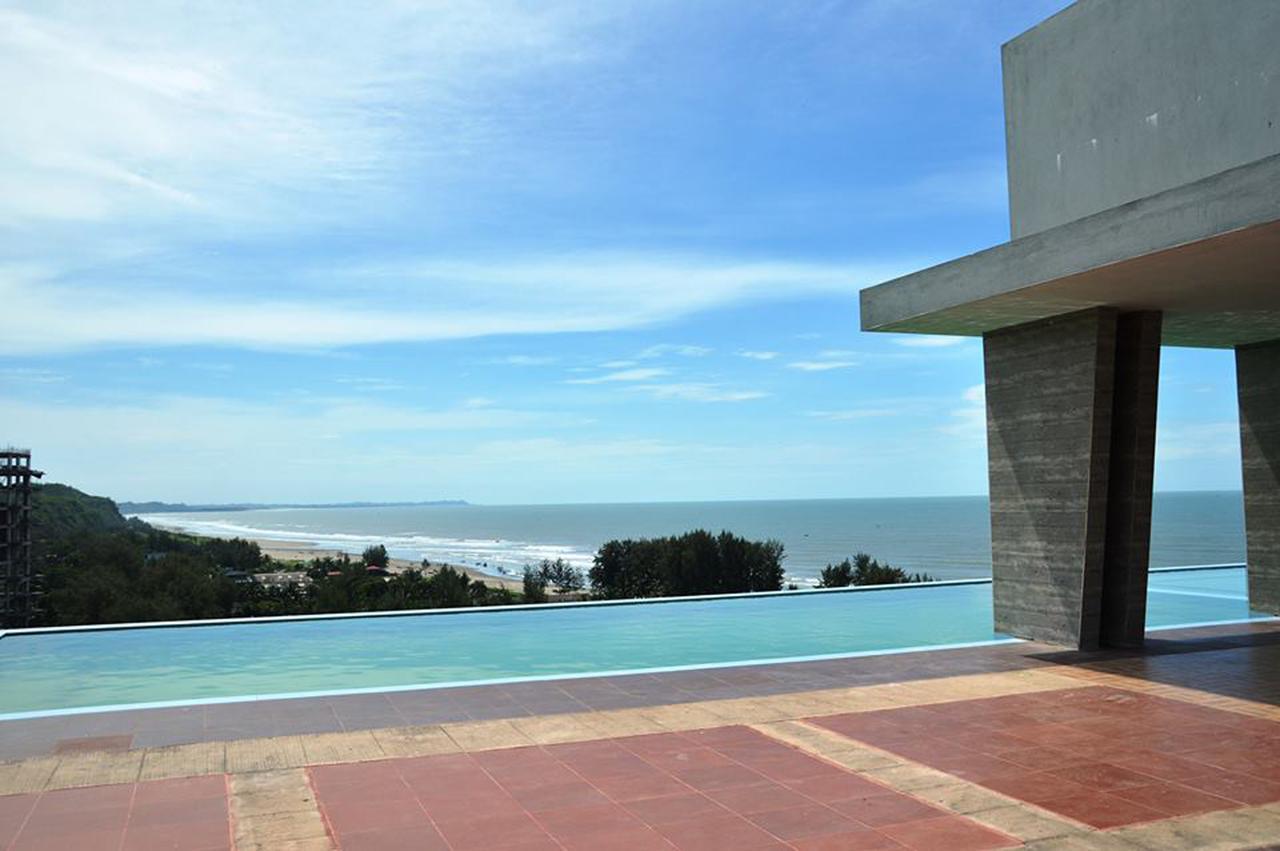 Neeshorgo Hotel & Resort Cox's Bazar Exterior photo
