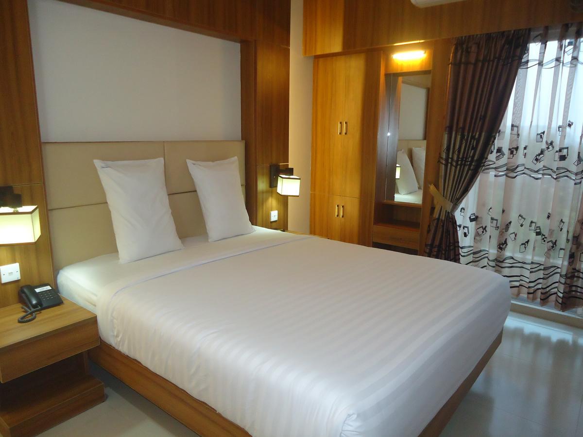 Neeshorgo Hotel & Resort Cox's Bazar Exterior photo