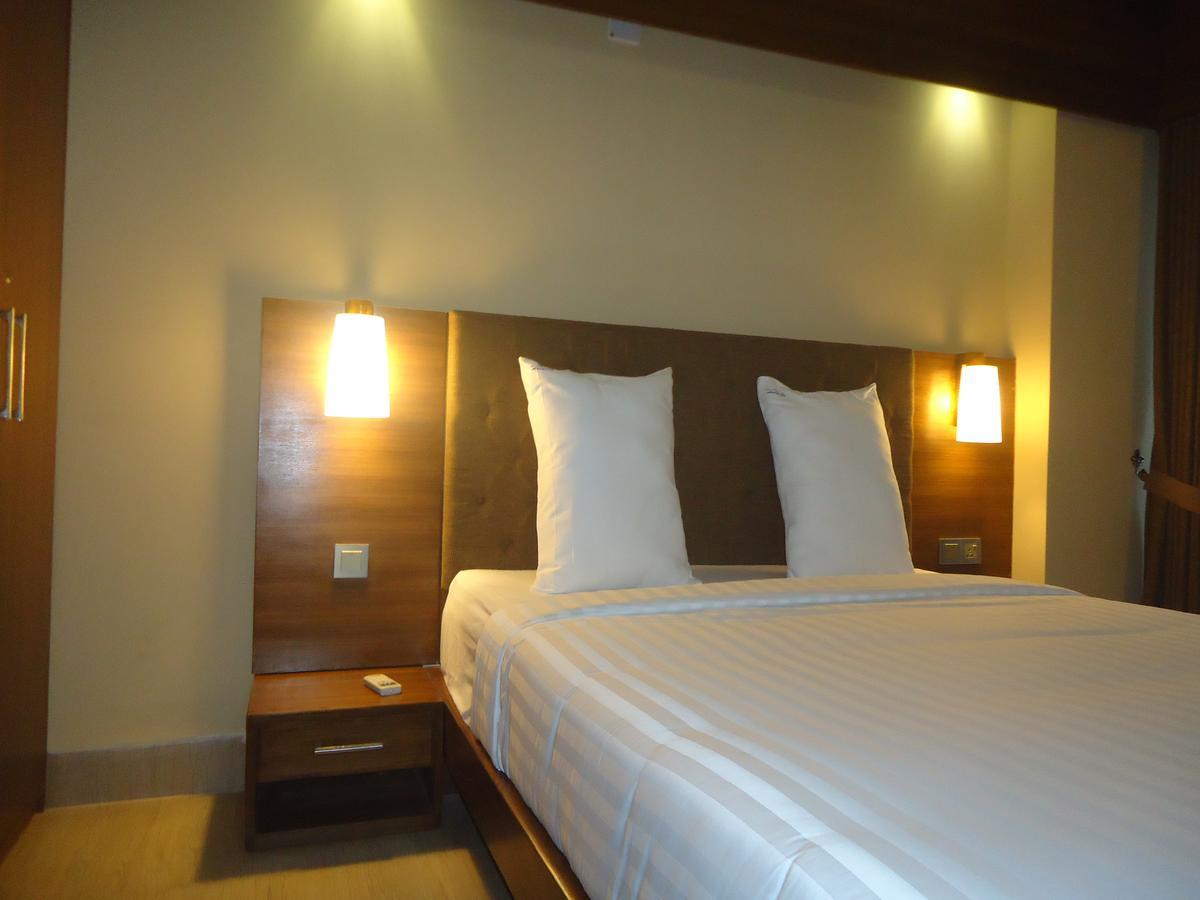 Neeshorgo Hotel & Resort Cox's Bazar Exterior photo