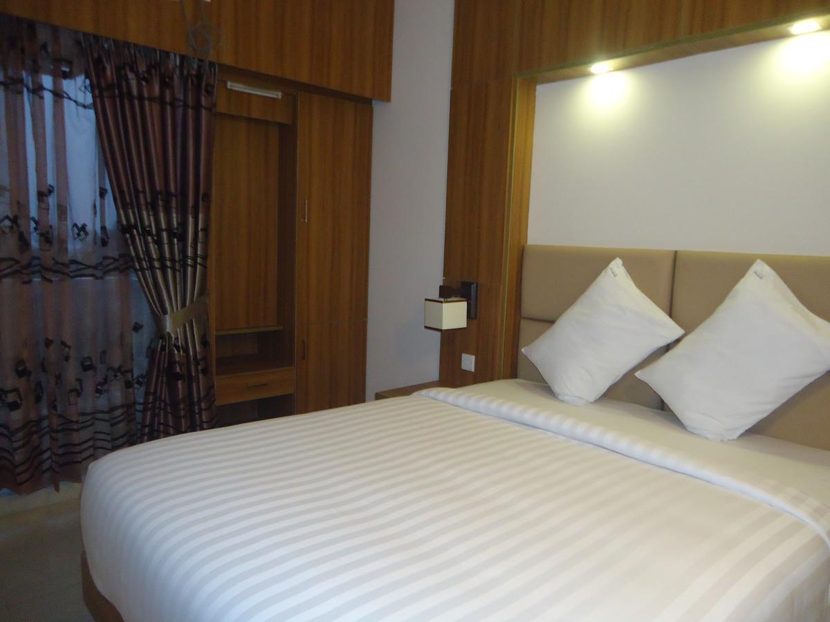 Neeshorgo Hotel & Resort Cox's Bazar Exterior photo