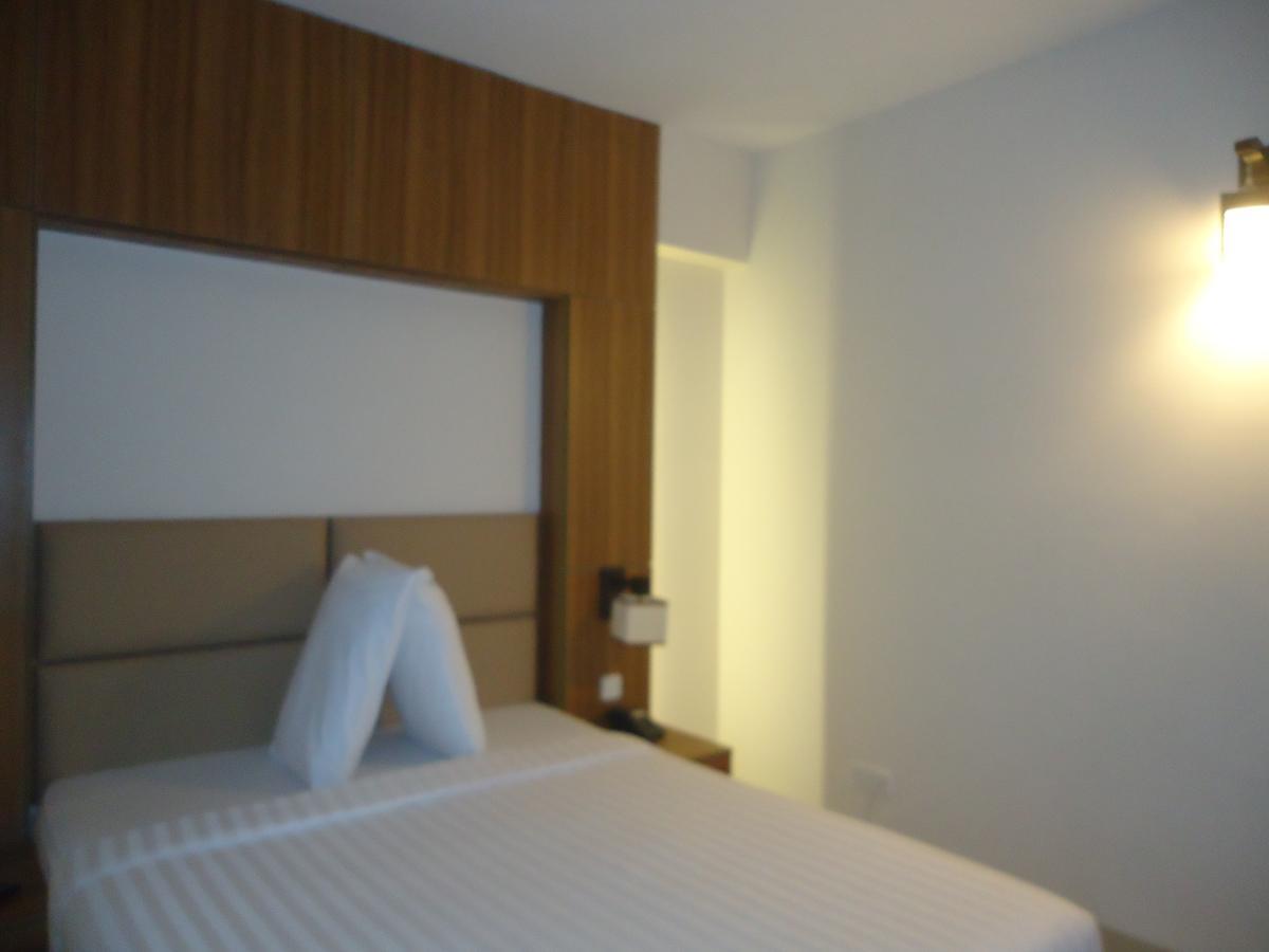 Neeshorgo Hotel & Resort Cox's Bazar Exterior photo